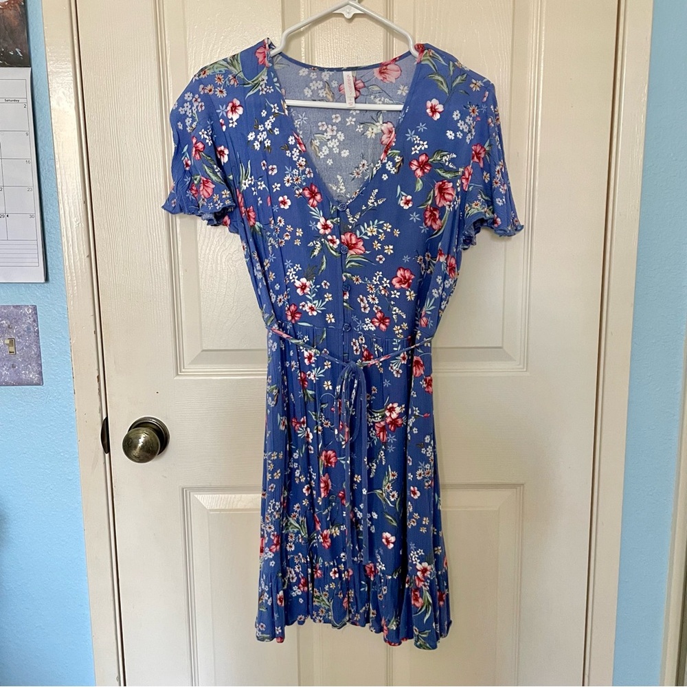 Xhilaration Purple Floral Dress Size Small Waist Tie Buttons